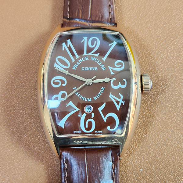 【AA工場】最安値のフランクミュラースーパーコピー時計 トノウカーベックス 8880 ブラウン